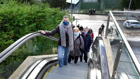 Archivo - Inauguradas las nuevas rampas y escaleras entre la Avenida del Faro y Valdenoja 