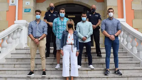 Toma de posesi&oacute;n de cuatro polic&iacute;as locales.