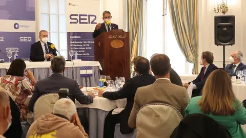 Revilla en el Foro Ser Cantabria