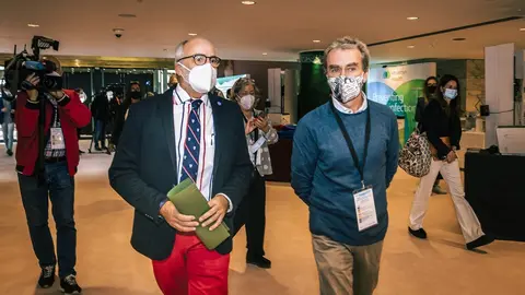 El Consejero De Sanidad, Miguel Rodr&iacute;guez, Y El Director Del Centro De Coordinaci&oacute;n De Alertas Y Emergencias Sanitarias, Fernando Sim&oacute;n