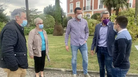 Pablo Zuloaga se re&uacute;ne con los socialistas de Polanco