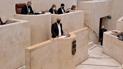 F&eacute;lix &Aacute;lvarez en el Parlamento