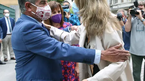 El presidente de Cantabria, Miguel &Aacute;ngel Revilla, se re&uacute;ne con la vicepresidenta segunda y ministra de Trabajo y Econom&iacute;a Social, Yolanda D&iacute;az