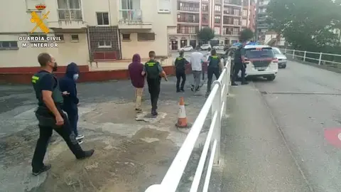 E28A3C10-945E-4CA3-B08B-D78473DB3E65