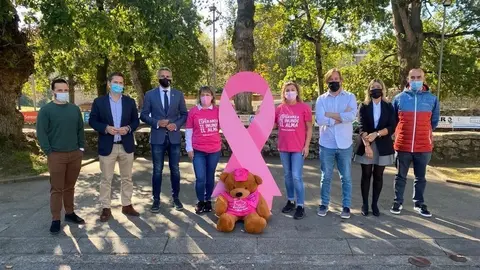 El vicepresidente y consejero de Universidades, Igualdad, Cultura y Deporte, Pablo Zuloaga, marcha contra el cancer. Reoc&iacute;n. 13 OCTUBRE 2021 &copy;&nbsp;Oficina de comunicacion