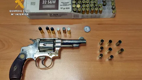 4D65AE40-E560-451D-AC21-4778841DC3C6