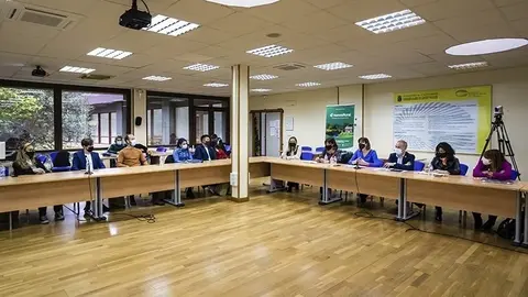 13:30 horas. Instituto C&aacute;ntabro de Salud y Seguridad en el Trabajo (ICASST) (Avda del Faro &ndash; Pintor Eduardo Sanz 19)

La consejera de Econom&iacute;a y Hacienda, Mar&iacute;a S&aacute;nchez, clausura la jornada &lsquo;J&oacute;venes y Emprendimiento Social&rsquo;.
17 de noviembre de 2021
Fotograf&iacute;a: Silvia Bouzo