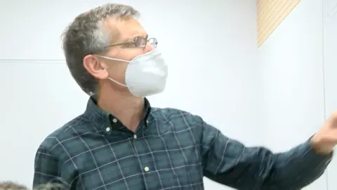 Captura de pantalla 2021-11-29 a las 12.22.44