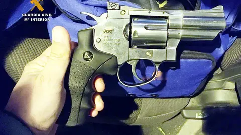 9E02086D-6DEC-4F9E-82D0-C09EA5A234DD