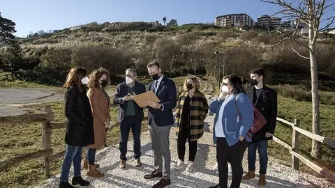 11:00.-  (seguido del acto anterior) Ladera del Palacio Jaime del Amo, Suances
El consejero de Desarrollo Rural, Ganader&iacute;a, Pesca, Alimentaci&oacute;n y Medio Ambiente, Guillermo Blanco, visita la zona donde se va a realizar una recuperaci&oacute;n ambiental de la ladera. 
