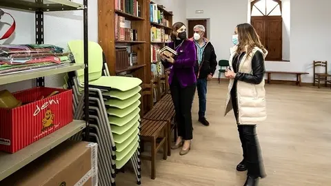 10:00 horas. Ayuntamiento de Sol&oacute;rzano
La consejera de Presidencia, Interior, Justicia y Acci&oacute;n Exterior, Paula Fern&aacute;ndez,
visita obras ejecutadas a trav&eacute;s del Plan Obras y Servicios de Administraci&oacute;n Local.
30 de marzo de 2022
Fotograf&iacute;a: Silvia Bouzo