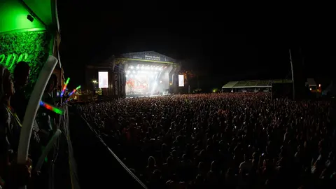 MALUMA - JORNADA 1 - MAGDALENA EN VIVO 2022 - EL REY LAGART&Oacute;N (8)