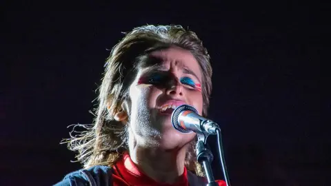 luz-de-musica-zahara100