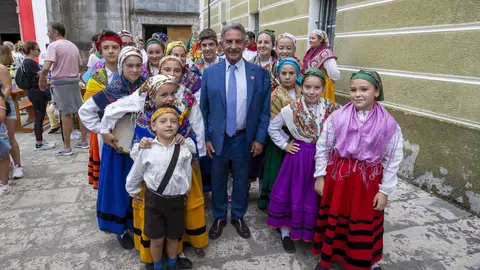 12:00 horas. Santuario de la Bien Aparecida, Marr&oacute;n, Ampuero
El presidente de Cantabria, Miguel &Aacute;ngel Revilla; el vicepresidente y consejero de Universidades, Igualdad, Cultura y Deporte, Pablo Zuloaga, y varios consejeros, asisten a la festividad de La Virgen Bien Aparecida.15 SEPTIEMBRE 2022 &copy; Miguel De la Parra