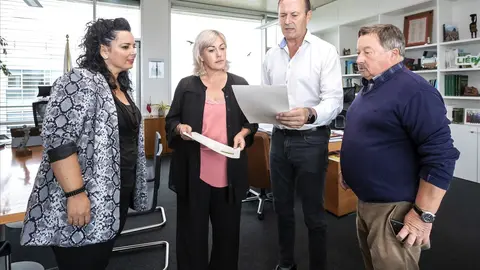 12:00 horas. Despacho del consejero de Desarrollo Rural, Ganader&iacute;a, Pesca, Alimentaci&oacute;n y Medio Ambiente
El consejero de Desarrollo Rural, Ganader&iacute;a, Pesca, Alimentaci&oacute;n y Medio Ambiente, Guillermo Blanco, se re&uacute;ne con la alcaldesa de Polanco, Rosa D&iacute;az.
23 de septiembre de 2022
Fotograf&iacute;a: Silvia Bouzo