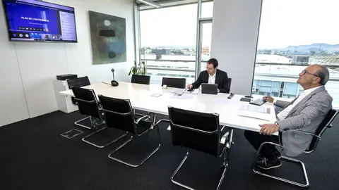 12:00.- Despacho del consejero
El consejero de Industria, Turismo, Innovaci&oacute;n, Transporte y Comercio, Javier L&oacute;pez Marcano, participa, por videoconferencia, en la Conferencia Sectorial de Energ&iacute;a.
23 de septiembre de 2022
Fotograf&iacute;a: Silvia Bouzo