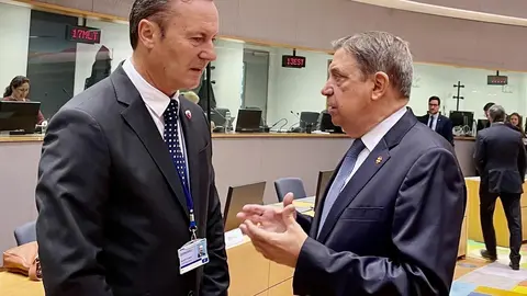 0:00 horas Bruselas

 

El consejero de Desarrollo Rural, Ganader&iacute;a, Pesca, Alimentaci&oacute;n y Medio Ambiente, Guillermo Blanco, ha participado hoy en Bruselas en la reuni&oacute;n del Consejo de Ministros de la Uni&oacute;n Europea como representante por turno en el segundo semestre del a&ntilde;o, de todas las comunidades aut&oacute;nomas, incluida la de Cantabria.