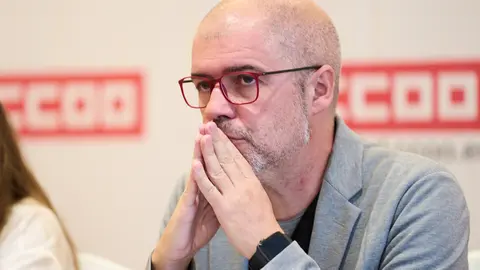 27/9/22  SANTANDER
ep  CCOO 
Rueda de prensa del secretario general de CCOO, Unai Sordo; el secretario general de la Federaci&oacute;n de Sanidad y Sectores Sociosanitarios de CCOO, Humberto Mu&ntilde;oz; y la secretaria general de la Federaci&oacute;n en Cantabria, Arantxa Cossio, con motivo de una jornada sobre Atenci&oacute;n Primaria



FOTO: 
