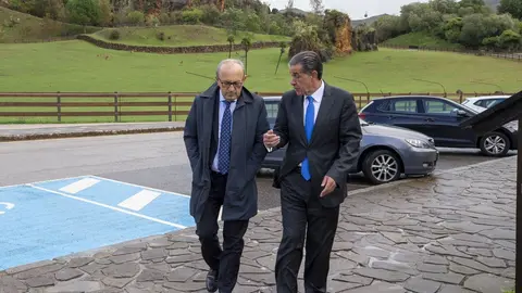 11:00 horas. Parque de la Naturaleza de Cab&aacute;rceno
El consejero de Industria, Turismo, Innovaci&oacute;n, Transporte y Comercio, Javier L&oacute;pez Marcano, se re&uacute;ne con el presidente de Hosteler&iacute;a, Francisco Agudo.
27 SEPTIEMBRE 2022 &copy; Miguel De la Parra