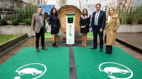 BC6D4BBF-C92B-4C16-AAEF-66CECF863963