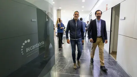 09:45 horas. Instituto de Hidr&aacute;ulica. PCTCAN
El vicepresidente y consejero de Universidades, Igualdad, Cultura y Deporte, Pablo Zuloaga, participa en la comisi&oacute;n de coordinaci&oacute;n del Plan Complementario de Ciencias Marinas. 5 OCTUBRE 2022 &copy; Miguel De la Parra