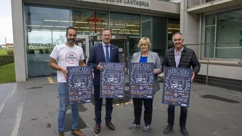 12:30 horas. Despacho del consejero de Desarrollo Rural, Ganader&iacute;a, Pesca, Alimentaci&oacute;n y Medio Ambiente
El consejero de Desarrollo Rural, Ganader&iacute;a, Pesca, Alimentaci&oacute;n y Medio Ambiente, Guillermo Blanco, presenta el cartel del Mercado de Granjeros de la red &lsquo;De Granja en Granja&rsquo;. 11 OCTUBRE 2022 &copy; Miguel De la Parra