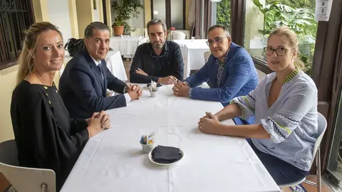 13:00.- Hotel Escuela Las Carolinas
El consejero de Sanidad, Ra&uacute;l Pesquera, se re&uacute;ne con el presidente de la Asociaci&oacute;n de Hosteler&iacute;a de Cantabria.
21 OCTUBRE 20222 &copy; Miguel De la Parra