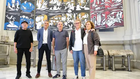 09:30 horas. IES Santa Clara de Santander. El vicepresidente y consejero de Universidades, Igualdad, Cultura y Deporte, Pablo Zuloaga, visita el tr&iacute;ptico &lsquo;Metamorfosis&rsquo; de Roberto Orallo. 26 de octubre de 2022 &copy; Ra&uacute;l Lucio