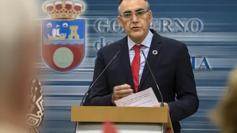 11:00 horas. Sala de prensa del Gobierno de Cantabria
El consejero de Sanidad, Ra&uacute;l Pesquera, presenta, en rueda de prensa, los presupuestos de su departamento para 2023.
02 de noviembre de 2022
Fotograf&iacute;a: Silvia Bouzo