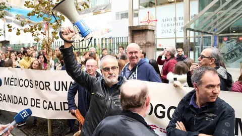 9/11/22  SAN SEBASTIAN
ep Concentracion medicos 



FOTO: Juan Manuel Serrano Arce
