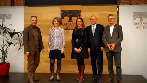 La empresa p&uacute;blica MARE, dependiente de la Consejer&iacute;a de Desarrollo Rural, Ganader&iacute;a, Pesca, Alimentaci&oacute;n y Medio Ambiente del Gobierno de Cantabria, ha sido galardonada por la Fundaci&oacute;n Bot&iacute;n en la octava edici&oacute;n de sus Premios internacionales a la gesti&oacute;n sostenible del agua por su proyecto de educaci&oacute;n ambiental &lsquo;El viaje de la gota de agua. Programa escolar de concienciaci&oacute;n&rsquo;.