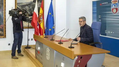 10:30 horas. Sala de prensa del Gobierno de Cantabria
El vicepresidente y consejero de Universidades, Igualdad, Cultura y Deporte, Pablo Zuloaga, informa, en rueda de prensa, de los acuerdos del Consejo de Gobierno.
