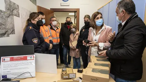 11:30 horas. Sede de la Polic&iacute;a Local de Cabez&oacute;n de la Sal
La consejera de Presidencia, Interior, Justicia y Acci&oacute;n Exterior, Paula Fern&aacute;ndez, entrega las nuevas emisoras de la red digital de emergencias a los efectivos del Ayuntamiento. 
19 de noviembre de 2021
Fotograf&iacute;a: Silvia Bouzo