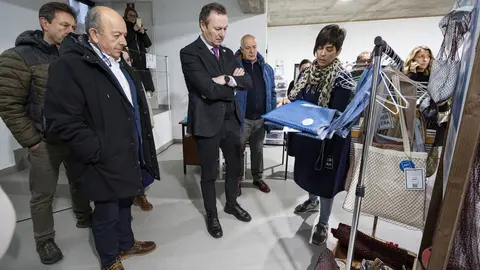 11:00 horas. Lonja de San Vicente de la Barquera
El consejero de Desarrollo Rural, Ganader&iacute;a, Pesca, Alimentaci&oacute;n y Medio Ambiente, Guillermo Blanco, visita el proyecto RED_ERA del Grupo d Acci&oacute;n Local Costera Occidental.
