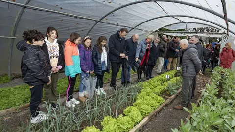 10:00 horas. Avenida Fernando Saiz, Soto de la Marina (Santa Cruz de Bezana)
Los consejeros de Desarrollo Rural, Ganader&iacute;a, Pesca, Alimentaci&oacute;n y Medio Ambiente, Guillermo Blanco, y de Educaci&oacute;n y Formaci&oacute;n Profesional, Marina Lomb&oacute;, visitan el proyecto de educaci&oacute;n ambiental del CEIP Costa Quebrada
