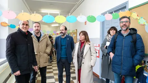 10:00 horas. CEIP Men&eacute;ndez Pelayo (Torrelavega). El vicepresidente y consejero de Universidades, Igualdad, Cultura y Deporte, Pablo Zuloaga, visita el centro con motivo del proyecto &lsquo;Escuelas sin Racismo - Escuela por la Paz y el Desarrollo&rsquo; de la Direcci&oacute;n General de Cooperaci&oacute;n al Desarrollo. 31 de enero de 2023 &copy; Ra&uacute;l Lucio