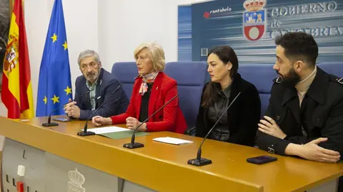 09:30 horas. Sala de Prensa del Gobierno de Cantabria
La consejera de Educaci&oacute;n y Formaci&oacute;n Profesional, Marina Lomb&oacute;, presenta, en
rueda de prensa, la II Feria de Ense&ntilde;anzas Art&iacute;sticas de Cantabria 3 febrero 2023 &copy; Miguel De la Parra