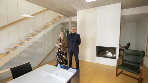 12:00 horas. Centro de Atenci&oacute;n Integral a la Violencia de G&eacute;nero (Calle Las
Marzas, Santander)
El vicepresidente y consejero de Universidades, Igualdad, Cultura y Deporte, Pablo
Zuloaga, presenta el nuevo Centro de Atenci&oacute;n Integral a la Violencia de G&eacute;nero. 14 FEBRERO 2023 &copy; Miguel De la Parra