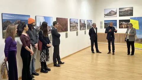 19:00 horas. Sala de exposiciones de la embajada de Espa&ntilde;a en Berl&iacute;n. El vicepresidente y consejero de Universidades, Igualdad, Cultura y Deporte, Pablo Zuloaga, inaugura la exposici&oacute;n &lsquo;Cantabria de cine&rsquo;. Posteriormente asiste en la embajada a la recepci&oacute;n al cine espa&ntilde;ol presente en la Berlinale.