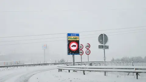 18/1/23  SANTANDER
temporal de nieve  


FOTO: Juan Manuel Serrano Arce
