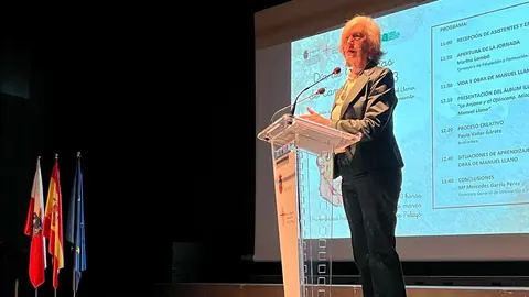 11:20 horas. Paraninfo de la Magdalena, Santander
La consejera de Educaci&oacute;n y Formaci&oacute;n Profesional, Marina Lomb&oacute;, asiste al acto de presentaci&oacute;n del libro ilustrado &lsquo;La Anjana y el Oj&aacute;ncano. Mitos y leyendas de Manuel Llano&rsquo;.