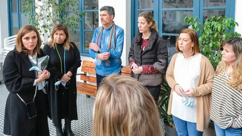 09:00 horas. Calle Isabel La Cat&oacute;lica, 8. Santander. La consejera de Presidencia, Interior, Justicia y Acci&oacute;n Exterior, Paula Fern&aacute;ndez Via&ntilde;a, se re&uacute;ne con representantes de Proyecto Hombre Cantabria encabezados por su presidenta, Elo&iacute;sa Velarde. 10 de marzo de 2023 &copy; Ra&uacute;l Lucio