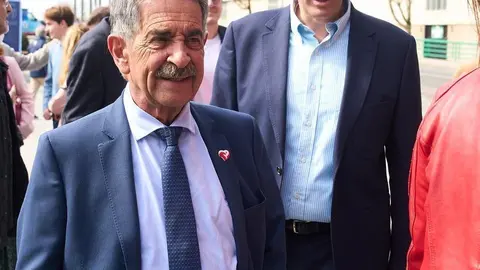 12/3/23  SANTANDER
ep prc homenaje 


Felipe pi&ntilde;a, gochicoa y revilla


FOTO: Juan Manuel Serrano Arce

