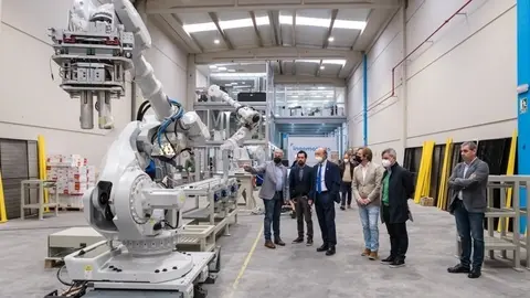 10:30 horas. Parque Empresarial Besaya, 64. Reoc&iacute;n. El consejero de Industria, Turismo, Innovaci&oacute;n, Transporte y Comercio, Javier L&oacute;pez Marcano, visita a las instalaciones de Ingemotions. 27 de abril de 2022 &copy; Ra&uacute;l Lucio