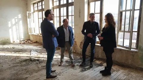 16.30.- Antiguas escuelas. Fontibre. El vicepresidente y consejero de Universidades, Igualdad, Cultura y Deporte, Pablo Zuloaga, informa sobre las obras de las antiguas escuelas y la casa del maestro. 21 de marzo de 2023 &copy; Ra&uacute;l Lucio