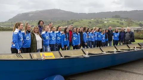8:00 horas. Club de Remo Astillero
El vicepresidente y consejero de Universidades, Igualdad, Cultura y Deporte, Pablo Zuloaga, asiste a la presentaci&oacute;n de la trainera femenina del Club de Remo Astillero. 14 ABRIL 2023 &copy; Miguel De la Parra