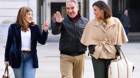 14/2/23  SANTANDER
ep pp Elias Bendodo 


El&iacute;as Bendodo, hace un recorrido por Santander y visita el mercado de La Esperanza, junto con la presidenta auton&oacute;mica del PP, Mar&iacute;a Jos&eacute; S&aacute;enz de Buruaga, y la alcaldesa de la capital, Gema Igual

FOTO: Juan Manuel Serrano Arce


