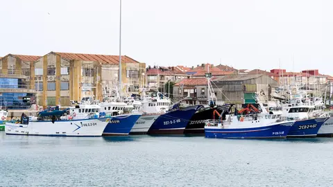 25/3/22  Santo&ntilde;a
EP Barcos pesqueros atracados 



FOTO: JUAN MANUEL SERRANO ARCE
