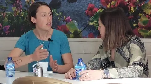 Foto SONIA SAIZ entrevistada por MARIAJE para el programa UN CAFE CON 28 Abril 2023