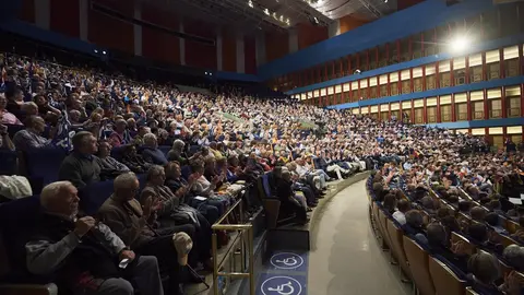 EuropaPress_5206069_Los_asistentes_a_un_acto_de_campaa_del_Partido_Po